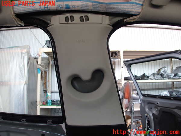 2UPJ-29557670]BMW ミニ(MINI)ワン(XU15M)左センターピラートリム 中古_m0002.jpg