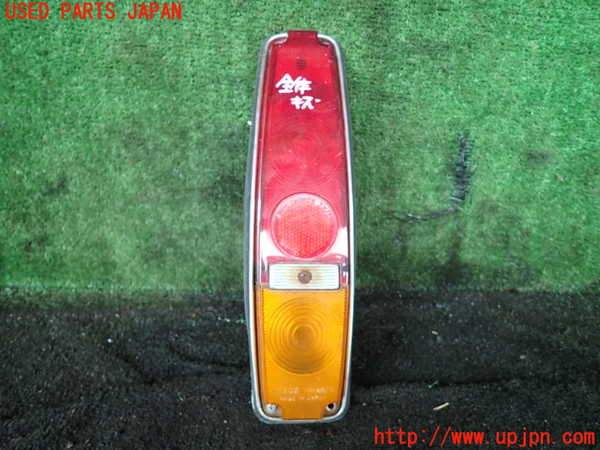5UPJ-29561530]三菱ジープ(J37)右テールランプ 中古_m0001.jpg