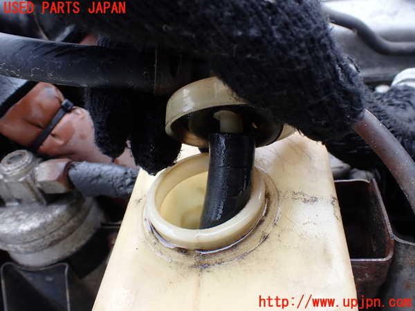 5UPJ-29562410]三菱ジープ(J37)ラジエータータンク 中古_m0002.jpg