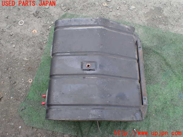 5UPJ-29562500]三菱ジープ(J37)燃料タンク ジャンク部品取り_m0004.jpg
