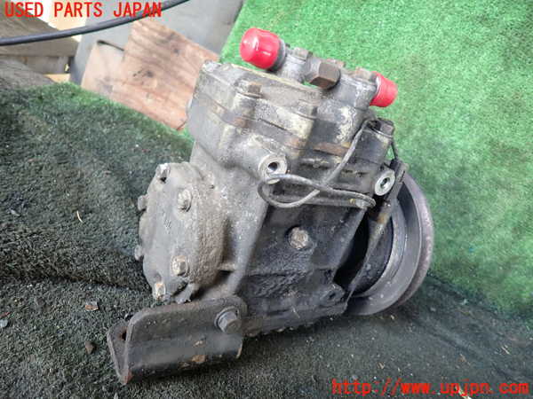 1UPJ-29566025]三菱ジープ(J37)エアコンコンプレッサー 中古_m0002.jpg