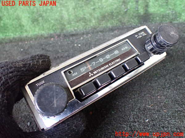 5UPJ-29566470]三菱ジープ(J37)ラジオ 中古_m0002.jpg