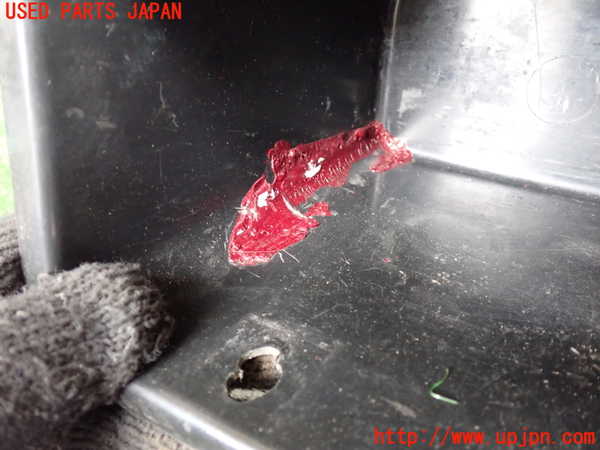 5UPJ-29567517]三菱ジープ(J37)グローブボックス2 中古_m0002.jpg