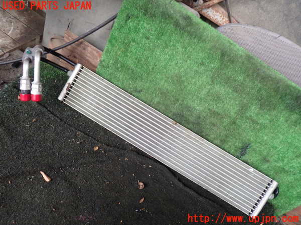 1UPJ-29572481]ポルシェ・パナメーラ 4(970CWA)オイルクーラー1 (AT用) 中古_m0002.jpg
