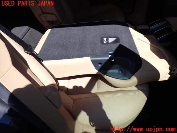 1UPJ-29577145]ポルシェ・パナメーラ 4(970CWA)右2列目シート 中古_m0004.jpg