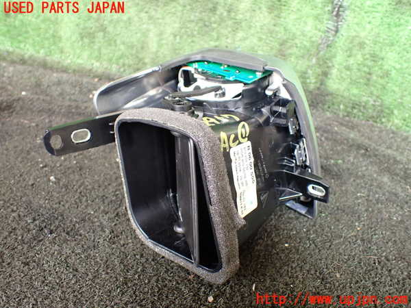 1UPJ-29577526]ポルシェ・パナメーラ 4(970CWA)エアコン吹き出し口1 (右) 中古_m0003.jpg