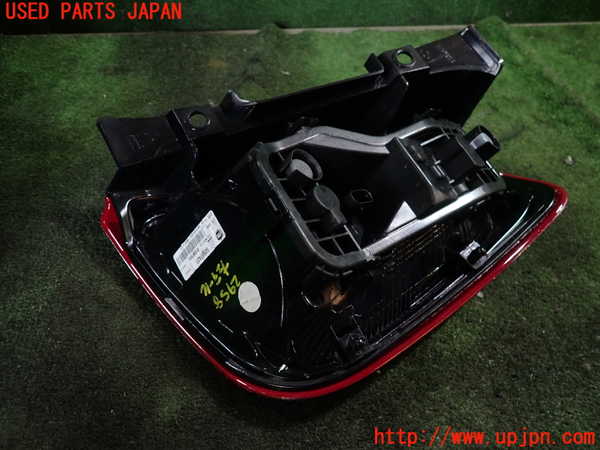 5UPJ-29581536]フィアット・500C(31212)左テールランプ 中古_m0004.jpg