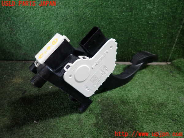 1UPJ-29586381]フィアット・500C(31212)センサー1(アクセルペダル) 中古_m0003.jpg