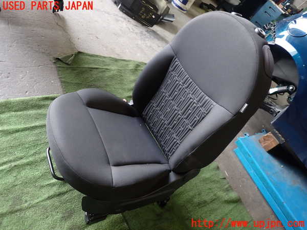 1UPJ-29587065]フィアット・500C(31212)助手席シート 中古_m0001.jpg