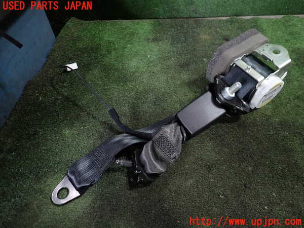 5UPJ-29587155]フィアット・500C(31212)右2列目シートベルト 中古_m0001.jpg