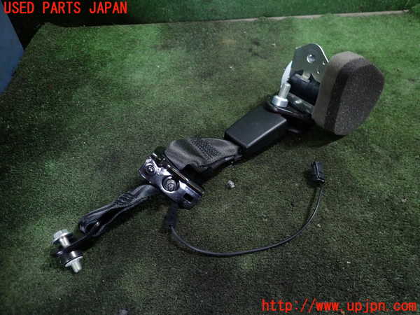 5UPJ-29587185]フィアット・500C(31212)左2列目シートベルト 中古_m0001.jpg