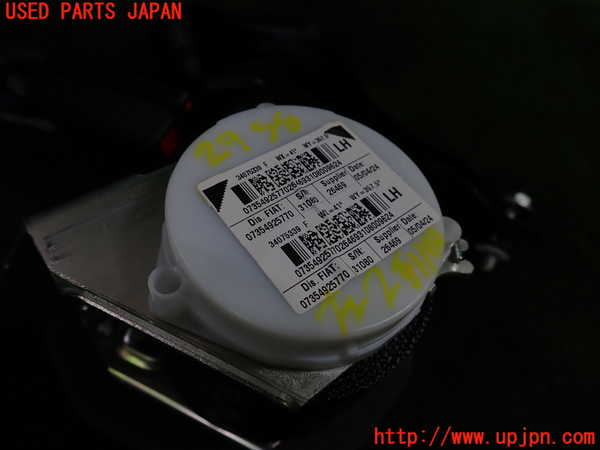 5UPJ-29587185]フィアット・500C(31212)左2列目シートベルト 中古_m0003.jpg