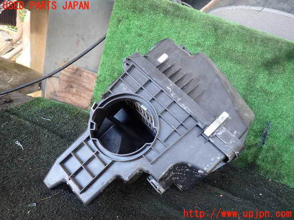 5UPJ-29592560]CX-8(KG2P)エアクリーナーボックス 中古_m0001.jpg