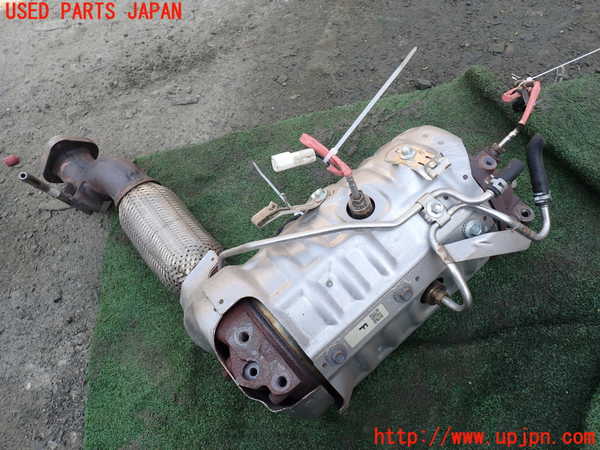 1UPJ-29592661]CX-8(KG2P)触媒1 中古_m0002.jpg