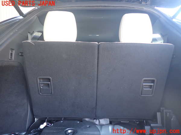 1UPJ-29597210]CX-8(KG2P)3列目シート 中古_m0004.jpg