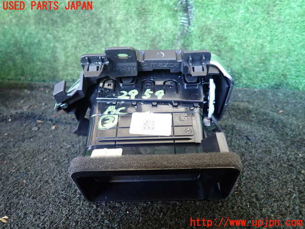 1UPJ-29597528]CX-8(KG2P)エアコン吹き出し口3 (左) 中古_m0002.jpg