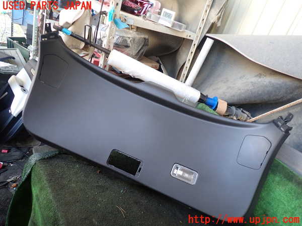 1UPJ-29591578]CX-8(KG2P)バックドア内張り 中古_m0001.jpg