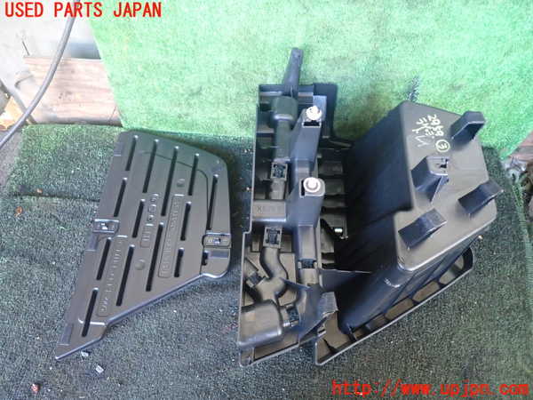 1UPJ-29597773]CX-8(KG2P)ラゲッジトレイ3 中古_m0003.jpg