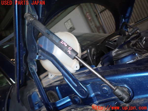 1UPJ-29601068]アウディ・TT クーペ(8NBHEF)ボンネットダンパー 中古_m0001.jpg
