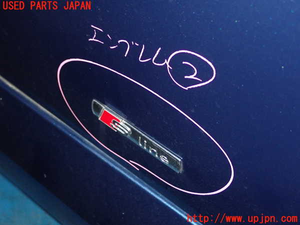 1UPJ-29601632]アウディ・TT クーペ(8NBHEF)エンブレム2 中古_m0001.jpg