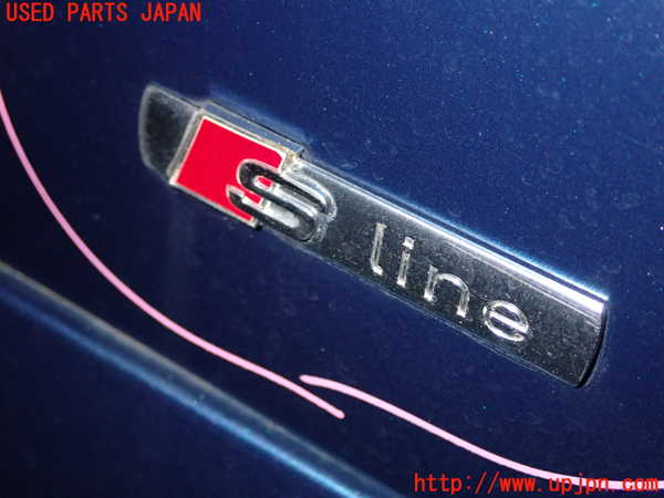 1UPJ-29601632]アウディ・TT クーペ(8NBHEF)エンブレム2 中古_m0002.jpg