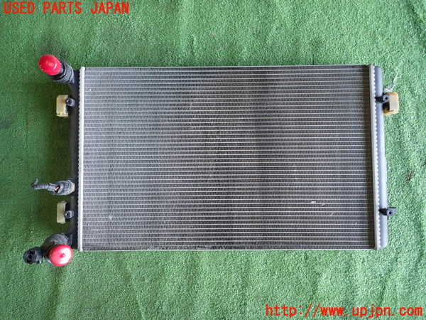 5UPJ-29602321]アウディ・TT クーペ(8NBHEF)ラジエーター1 中古_m0002.jpg