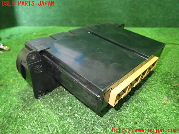 1UPJ-29606066]アウディ・TT クーペ(8NBHEF)エアコンスイッチ1 中古_m0004.jpg