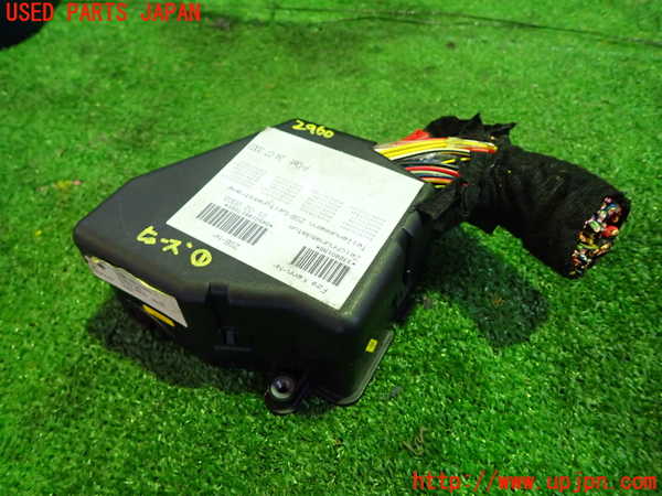 1UPJ-29606741]アウディ・TT クーペ(8NBHEF)ヒューズボックス1 中古_m0002.jpg