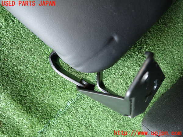 1UPJ-29607385]アウディ・TT クーペ(8NBHEF)リアシート 中古_m0004.jpg