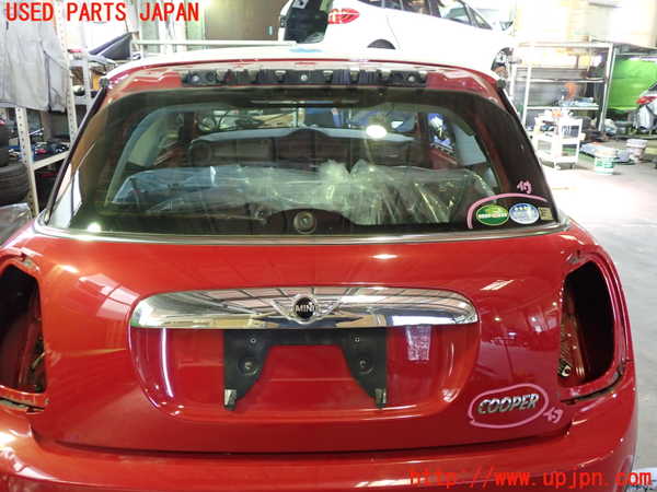 5UPJ-29611566]BMW ミニ(MINI)クーパー F56(XM15)バックドア リアゲート ハッチ 中古 SAINT-GOBAIN SEKURIT M23100 43R-011057_m0001.jpg