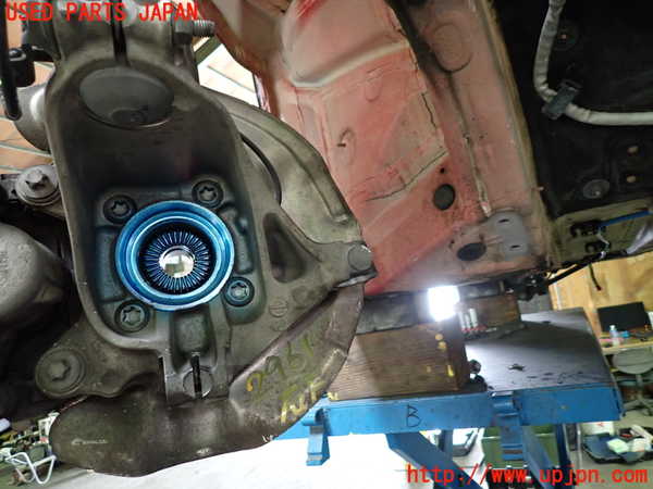 1UPJ-29614290]BMW ミニ(MINI)クーパー F56(XM15)右フロントナックルハブ 中古_m0001.jpg