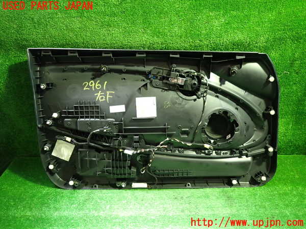 1UPJ-29611234]BMW ミニ(MINI)クーパー F56(XM15)右ドア内張り 中古_m0004.jpg