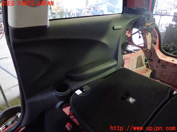 1UPJ-29617675]BMW ミニ(MINI)クーパー F56(XM15)右リアピラートリム 中古_m0002.jpg
