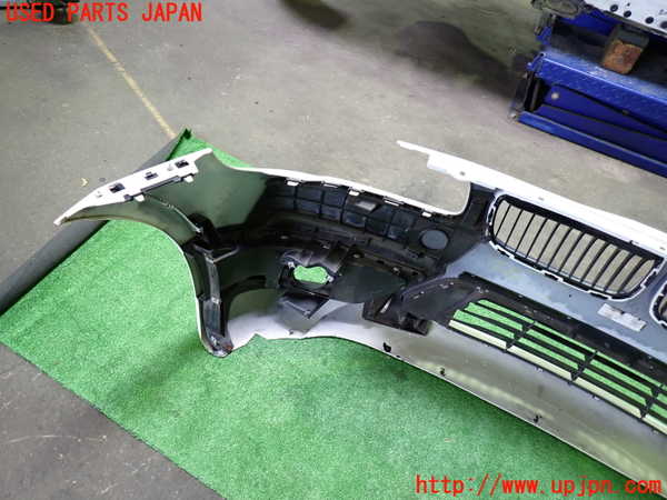 1UPJ-29621010]BMW 218d グランツアラー(2E20 F46)フロントバンパー 中古_m0005.jpg