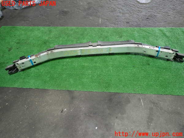 5UPJ-29621014]BMW 218d グランツアラー(2E20 F46)フロントバンパーホースメント 中古_m0002.jpg