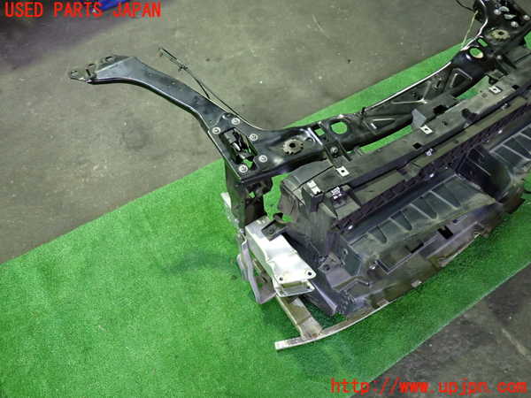 1UPJ-29621041]BMW 218d グランツアラー(2E20 F46)コアサポート 中古_m0003.jpg