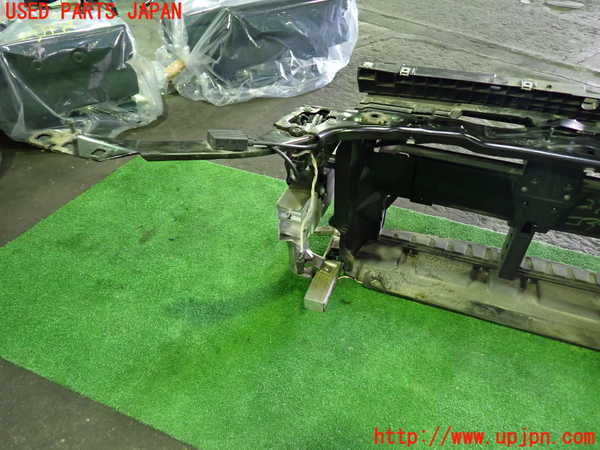 1UPJ-29621041]BMW 218d グランツアラー(2E20 F46)コアサポート 中古_m0005.jpg