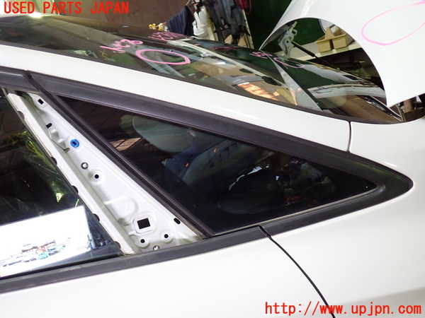 1UPJ-29621200]BMW 218d グランツアラー(2E20 F46)右フロント三角窓ガラス M540 中古_m0001.jpg