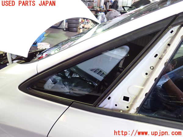 5UPJ-29621202]BMW 218d グランツアラー(2E20 F46)左フロント三角窓ガラス M540 中古_m0001.jpg