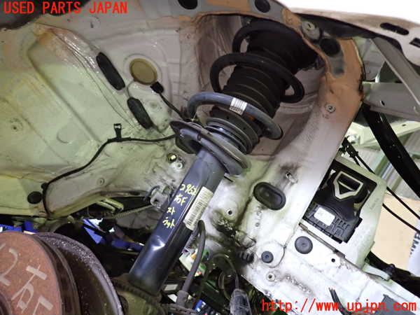 1UPJ-29625015]BMW 218d グランツアラー(2E20 F46)右フロントストラット 中古_m0001.jpg