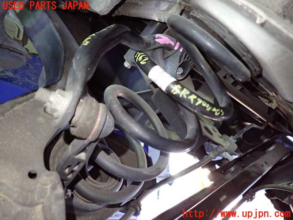 5UPJ-29625105]BMW 218d グランツアラー(2E20 F46)左リアスプリング 中古_m0001.jpg