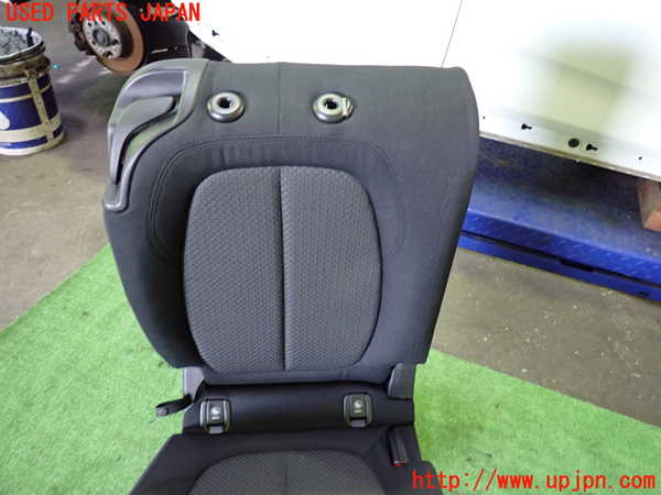 5UPJ-29627145]BMW 218d グランツアラー(2E20 F46)右2列目シート 中古_m0002.jpg