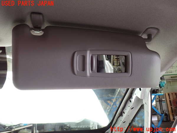 1UPJ-29627625]BMW 218d グランツアラー(2E20 F46)室内サンバイザー右側 中古_m0003.jpg