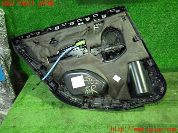1UPJ-29621294]BMW 218d グランツアラー(2E20 F46)右後ドア内張り 中古_m0004.jpg