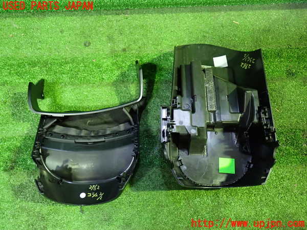 5UPJ-29627905]BMW 218d グランツアラー(2E20 F46)コラムカバー 中古_m0003.jpg