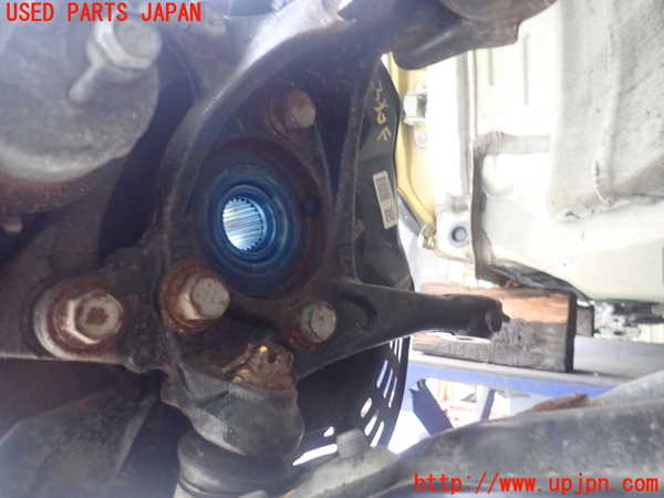 1UPJ-29634290]ヤリス(YARIS) クロス(MXPB10)右フロントナックルハブ 中古_m0001.jpg