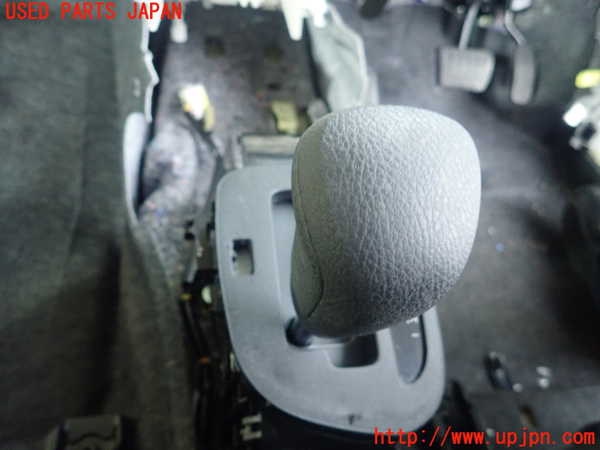 5UPJ-29637555]ヤリス(YARIS) クロス(MXPB10)ATシフトレバー 中古_m0002.jpg