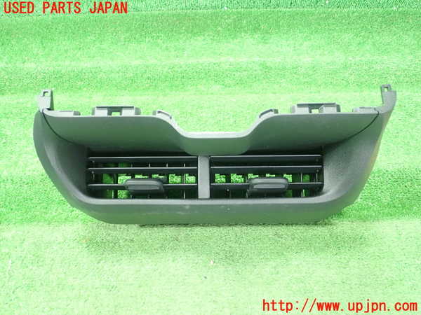 5UPJ-29637527]ヤリス(YARIS) クロス(MXPB10)エアコン吹き出し口2 中古_m0001.jpg