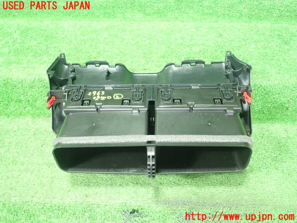 5UPJ-29637527]ヤリス(YARIS) クロス(MXPB10)エアコン吹き出し口2 中古_m0002.jpg