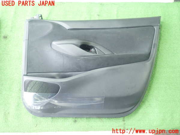 1UPJ-29631234]ヤリス(YARIS) クロス(MXPB10)右前ドア内張り 中古_m0001.jpg